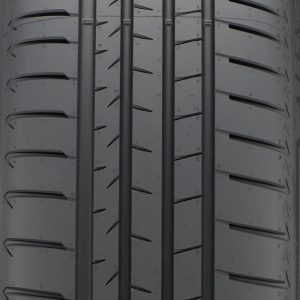 Bridgestone Alenza 001 tire image