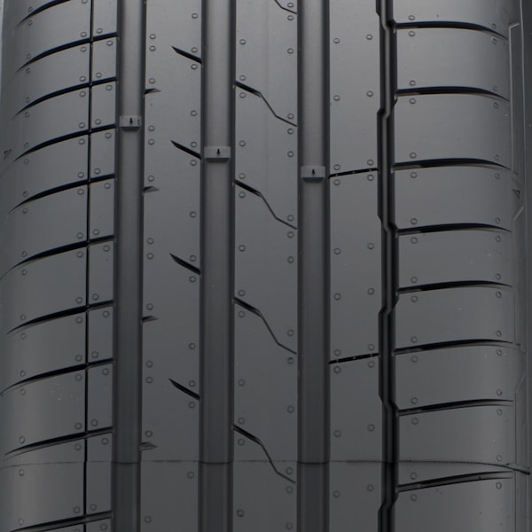 Hankook Ventus S1 evo3 ev tire image