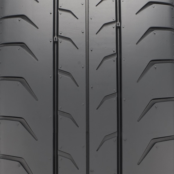 Kumho Ecsta V700 tire image