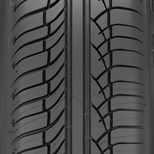 Michelin 4x4 Diamaris tire image