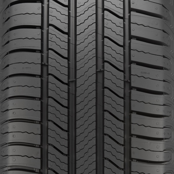 Michelin Defender2 tire image