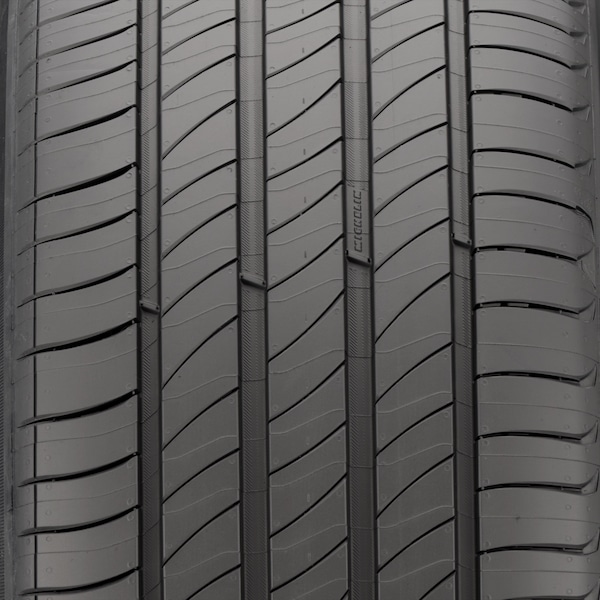 Michelin Primacy 4 tire image