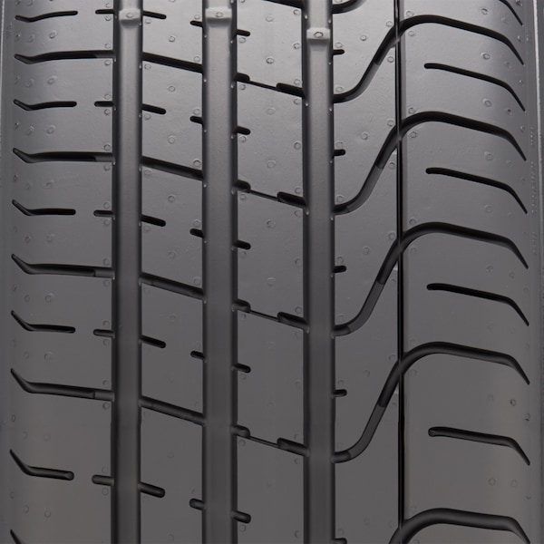 Pirelli P Zero tire image