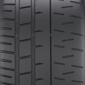 Pirelli P Zero Trofeo R tire image