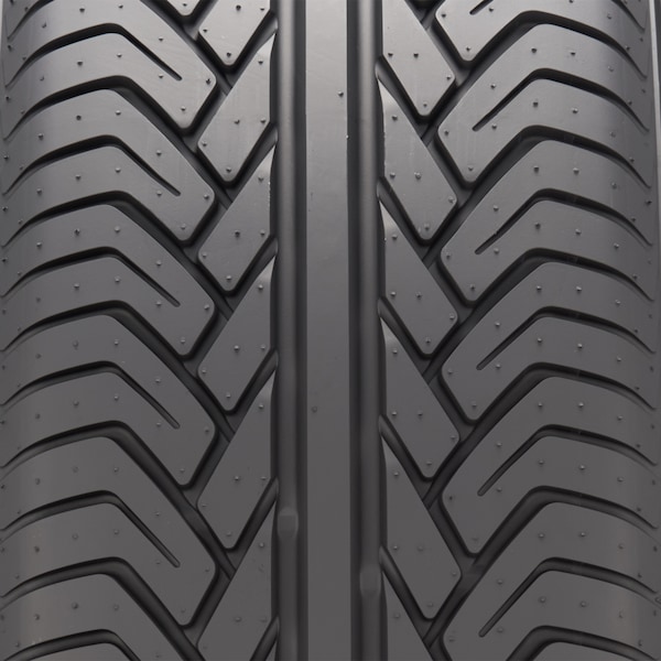 Yokohama ADVAN S.T. tire image