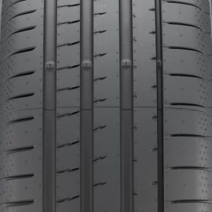 Yokohama ADVAN Sport V107C tire image