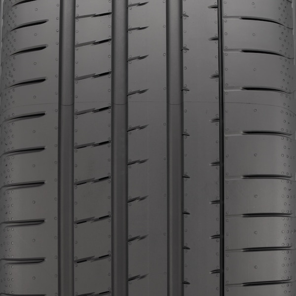 Yokohama ADVAN Sport V107D tire image